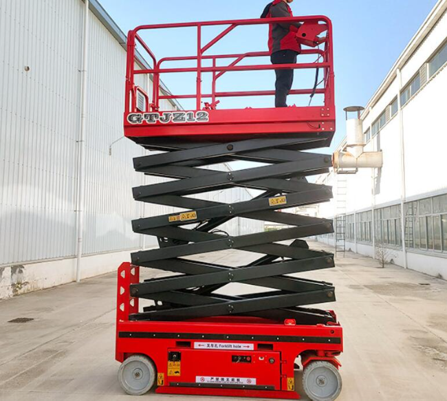 南昌自行走移动式升降机